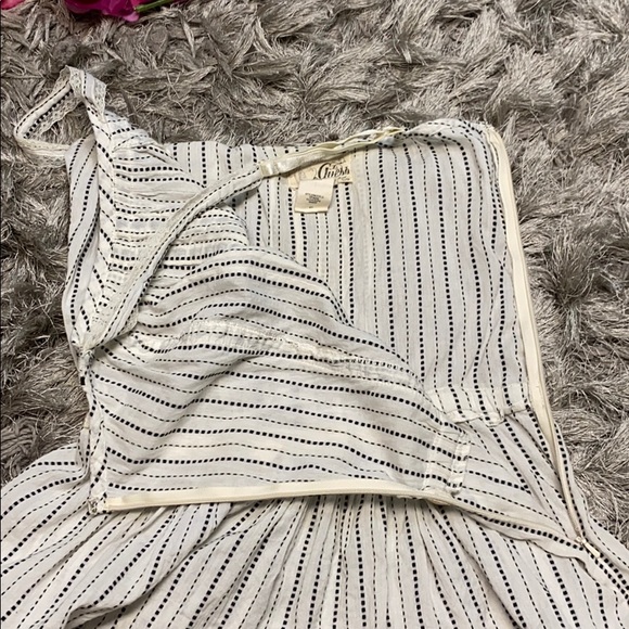 Guess Peplum Top Women size S - Picture 9 of 10